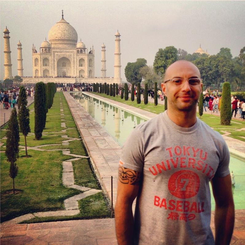 Alessandro in India - Taj Mahal